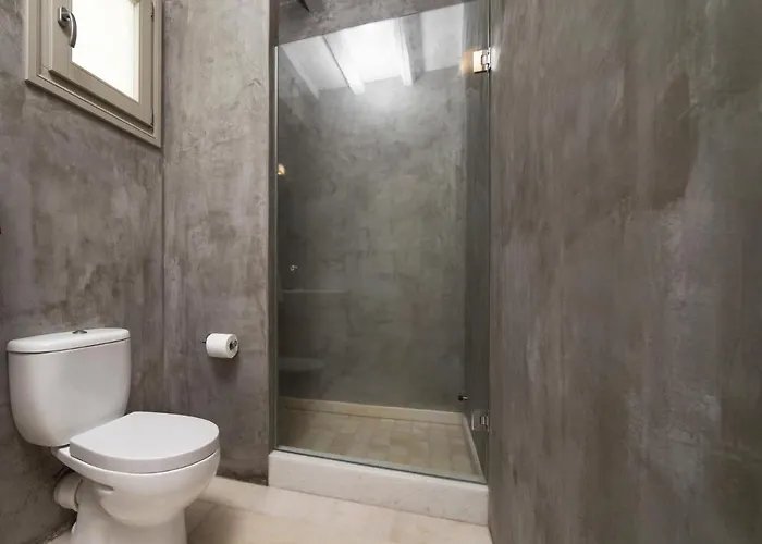 Celia With Sea & Sunset View *